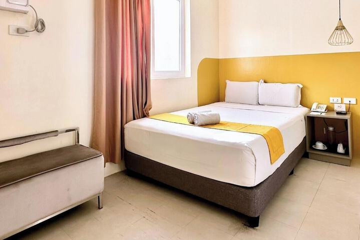 Travelbee Capitol Inn