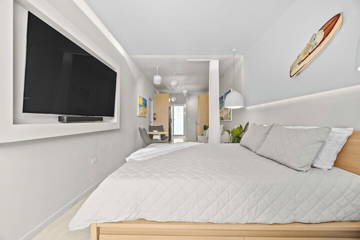Room 25 of 224
