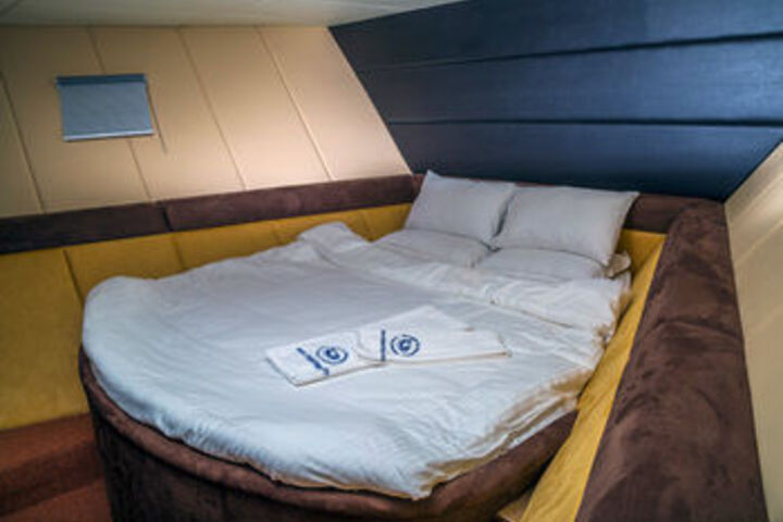 Room 21 of 48