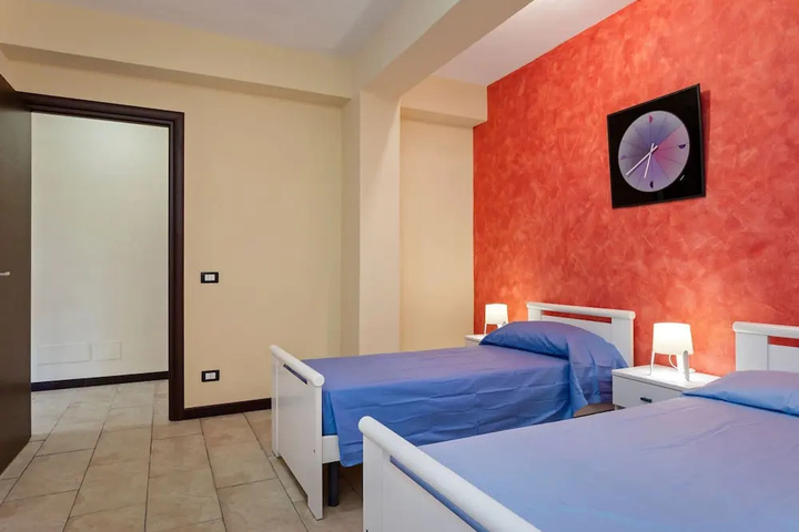 Room 2 of 15