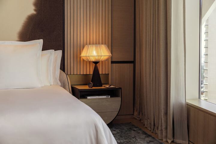 Room 26 of 208