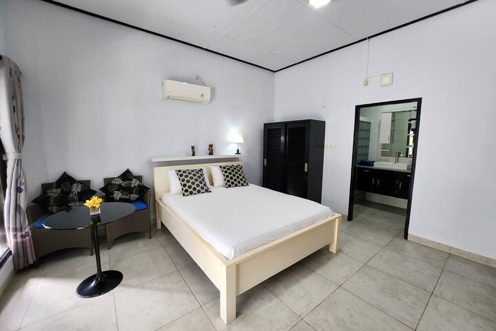 Room 30 of 111