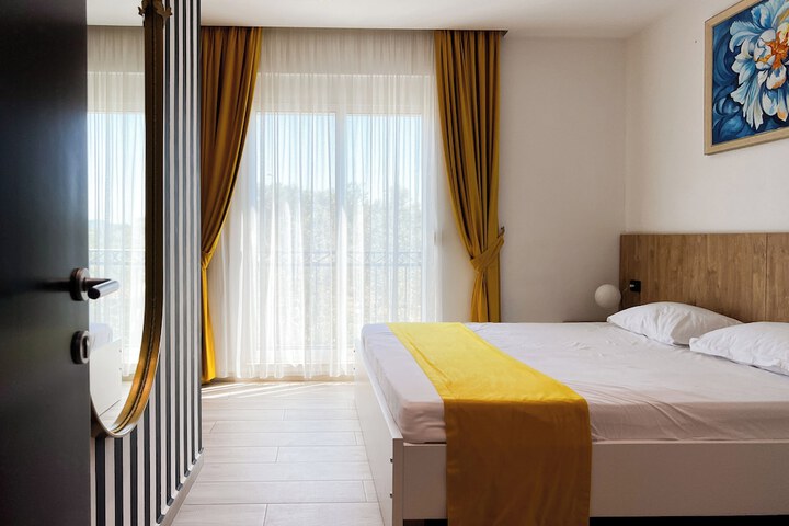 Room 11 of 70