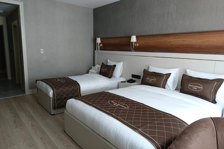 Room 15 of 76