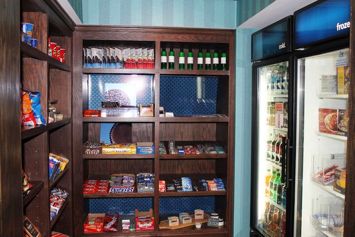 Snack bar
