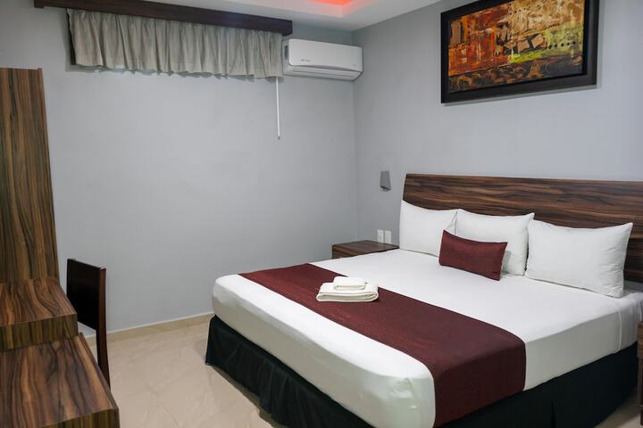 Room 7 of 43