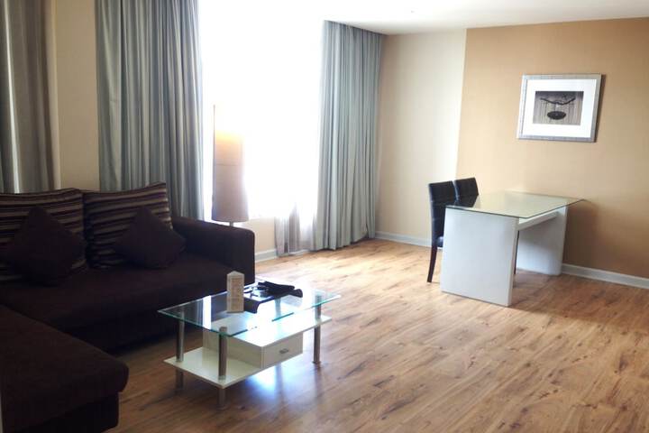 Room 22 of 76