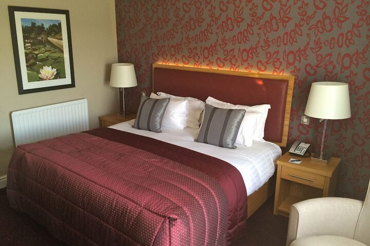 Room 5 of 113