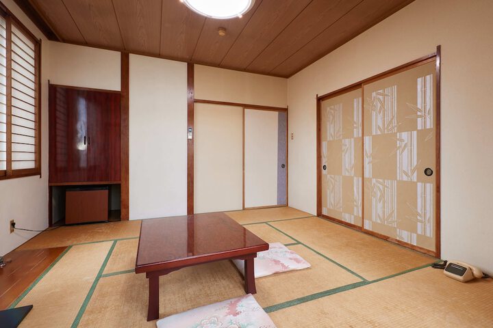 Room 33 of 75