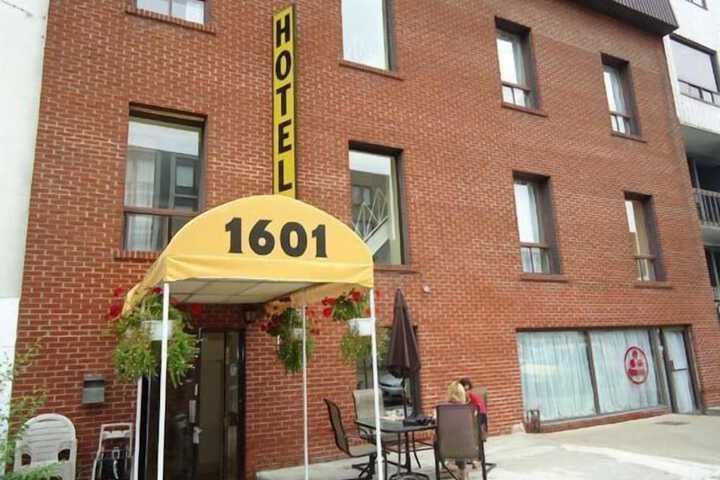 Hotel 37 of 39