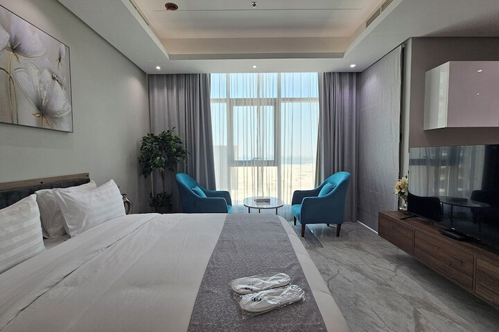Room 15 of 42