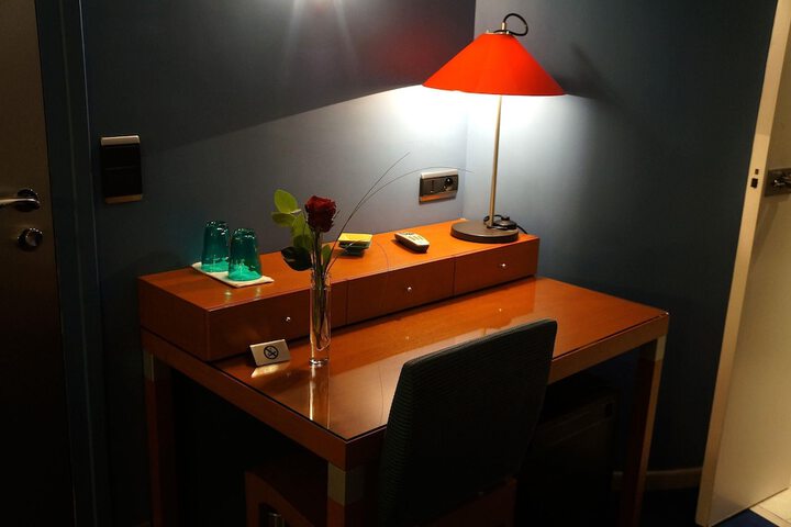 Room 22 of 37