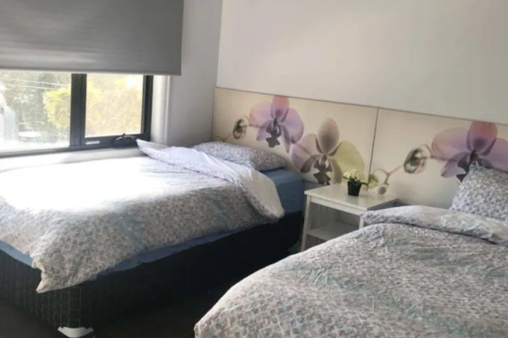 Room 4 of 14