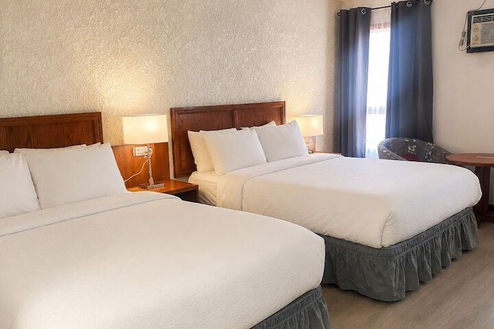 Room 4 of 37