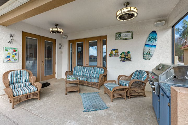 Terrace/Patio 30 of 55