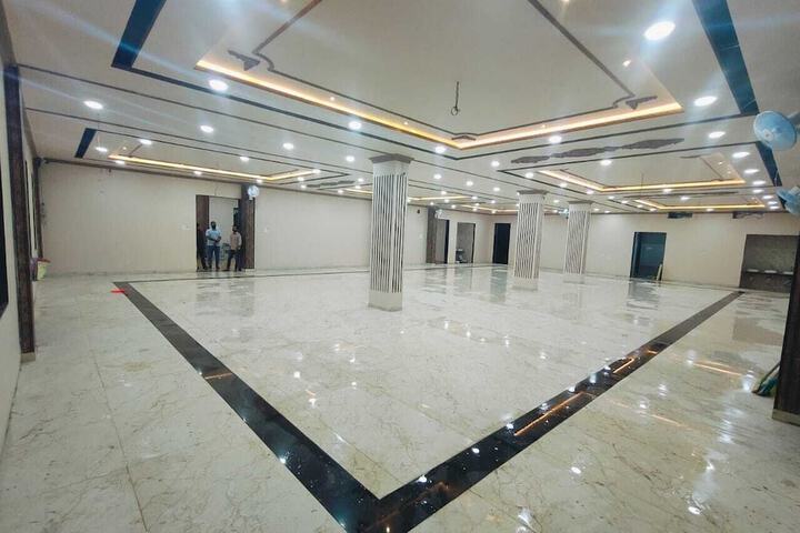 Ballroom/Hall 19 of 20