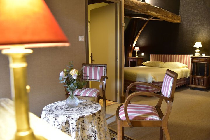 Room 4 of 17