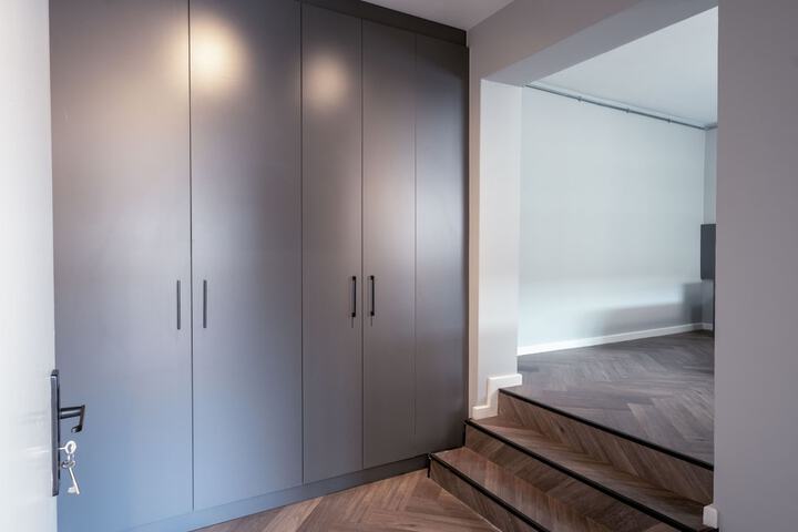 Room 8 of 42