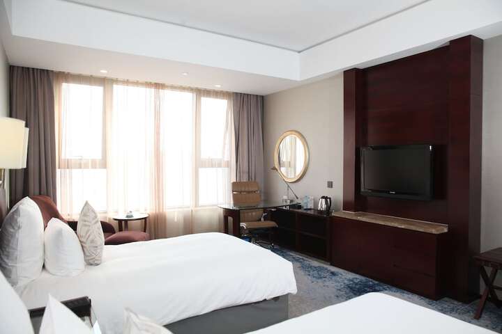 Room 19 of 44