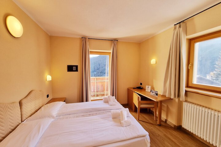 Room 20 of 66