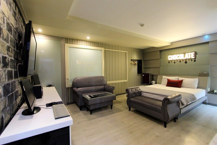 Room 21 of 56