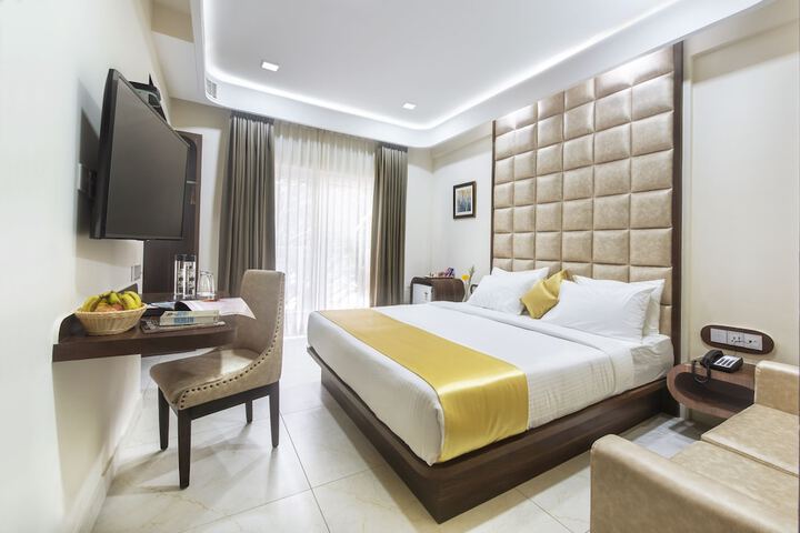 Room 14 of 19