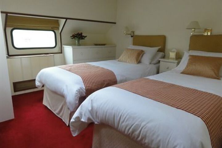 Room 3 of 30