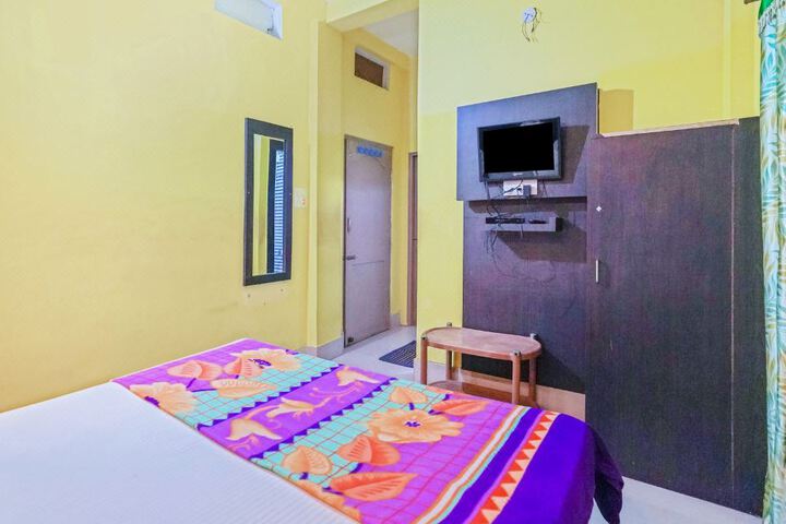 Hare Krushna Lodge
