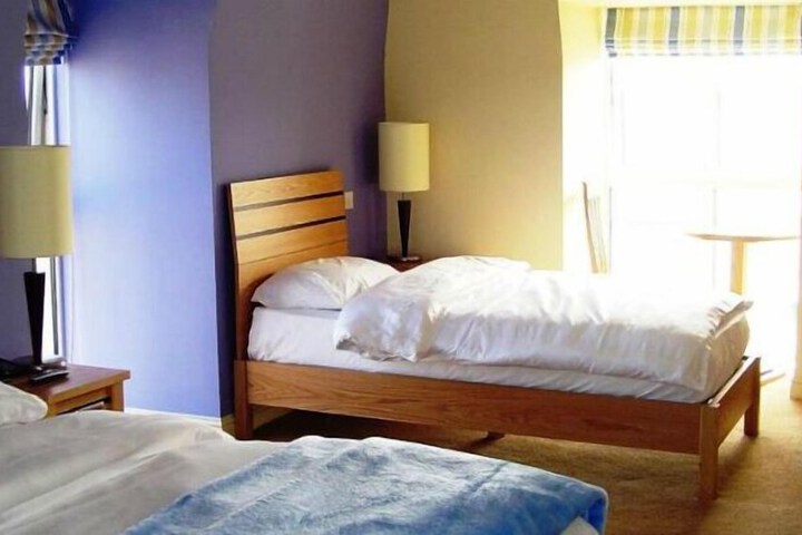 Room 9 of 45