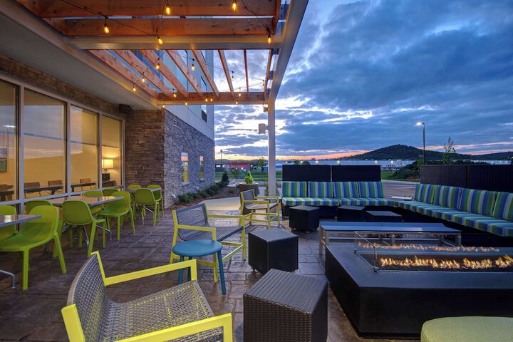 Terrace/Patio 43 of 45