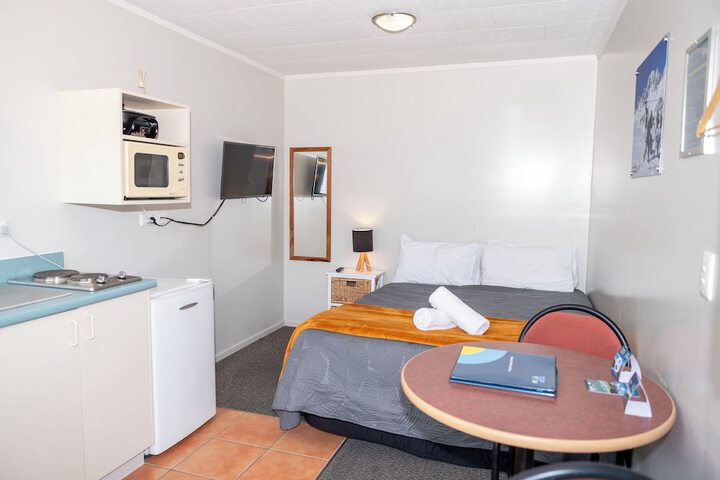 Room 14 of 110