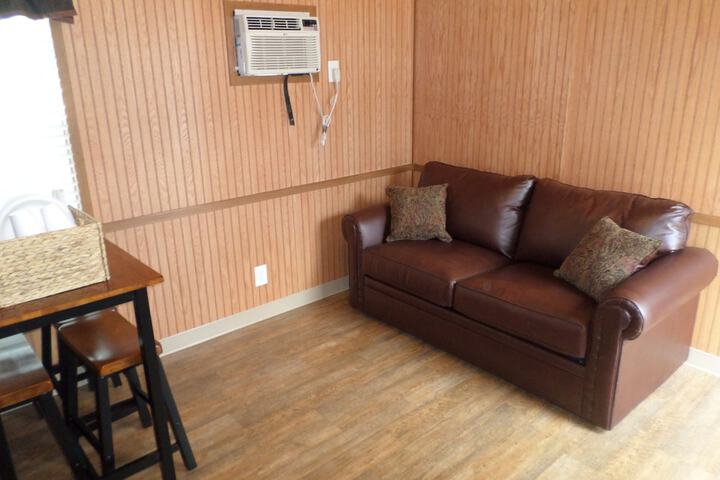 Room 4 of 29