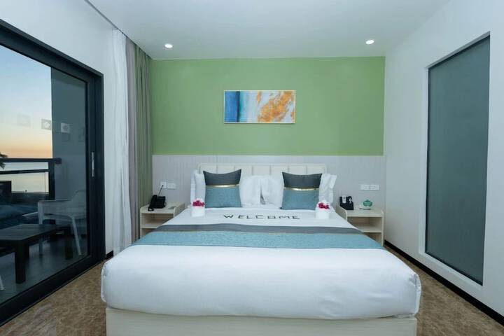 Room 17 of 91