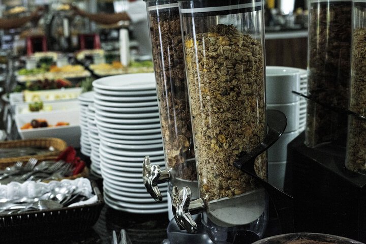 Breakfast/Coffee Service 65 of 125