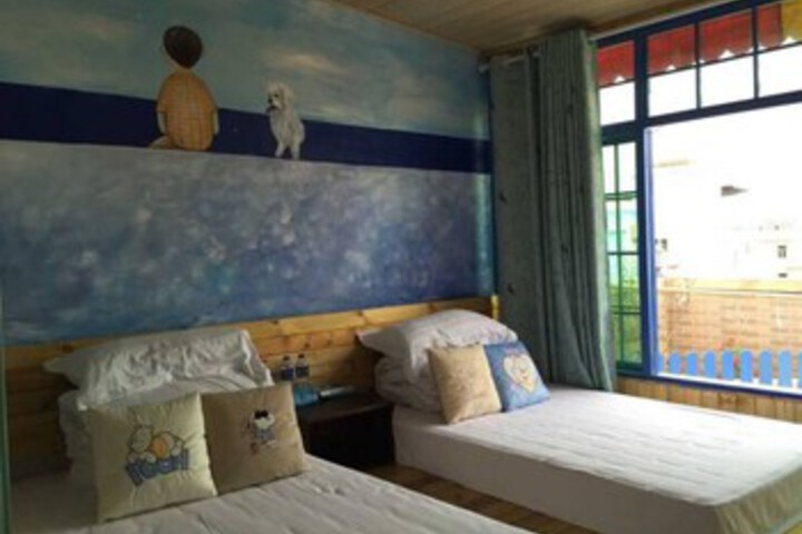 Room 14 of 18