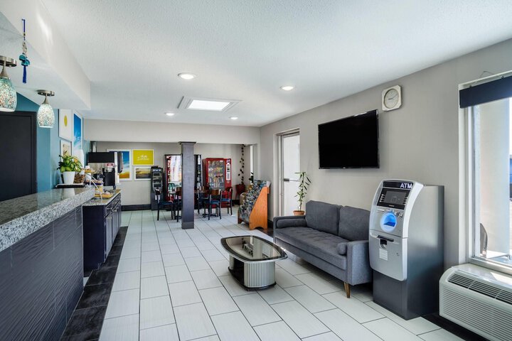 Guest Lobby