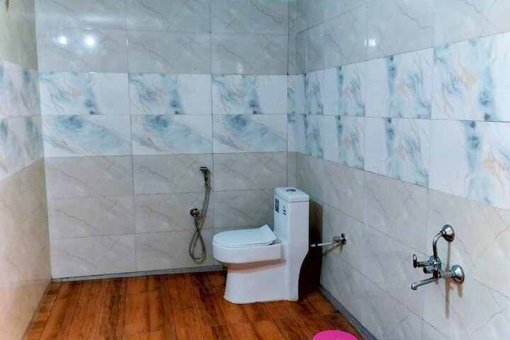 Room 17 of 22