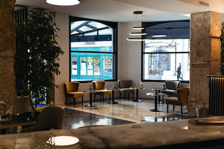 Guest Lobby