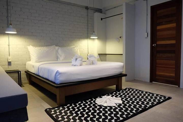 Room 12 of 45