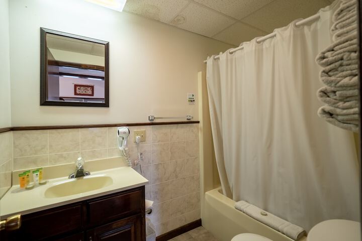 Room 52 of 83