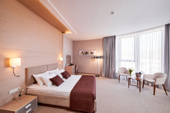 Room 16 of 74