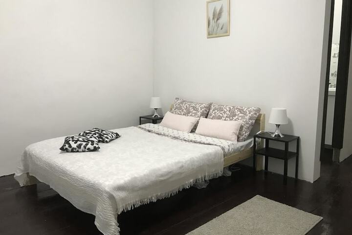 Room 16 of 46