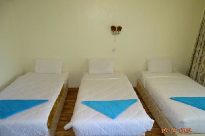 Room 12 of 36
