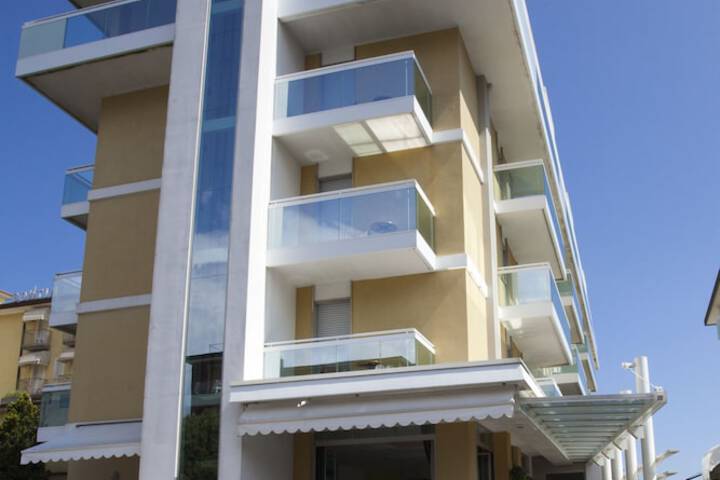 Hotel 149 of 154