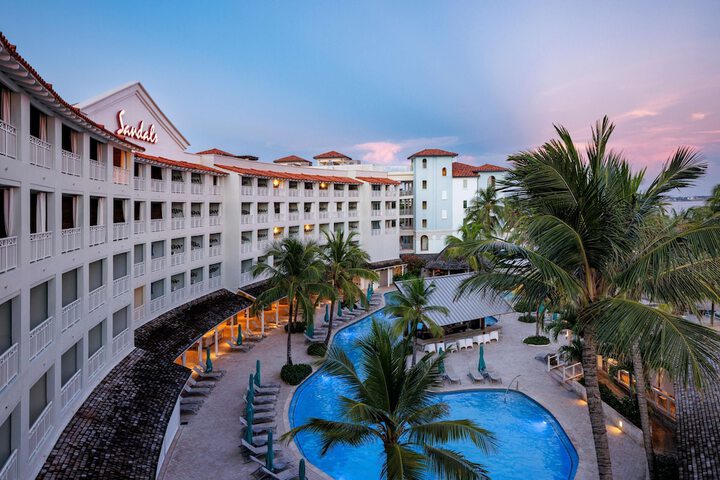 Hotel 82 of 87