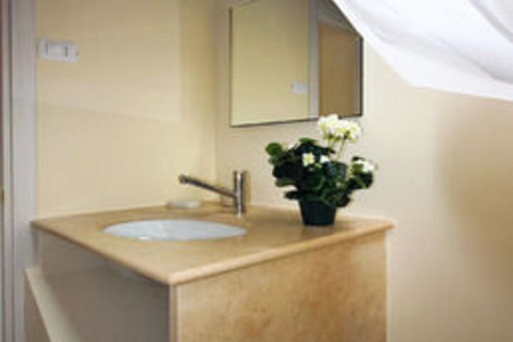 Room 3 of 19