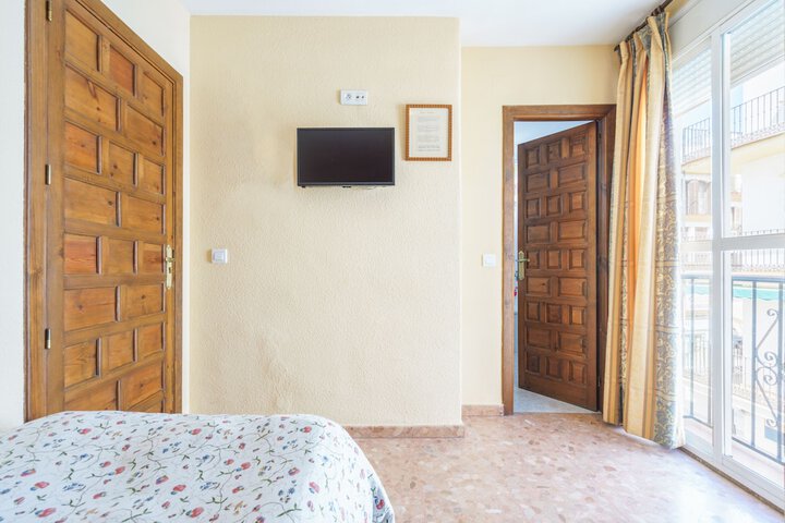 Room 10 of 78
