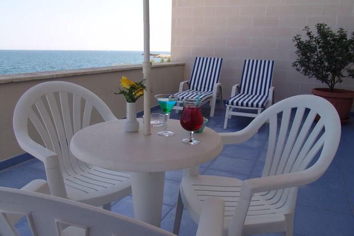 Terrace/Patio 20 of 44