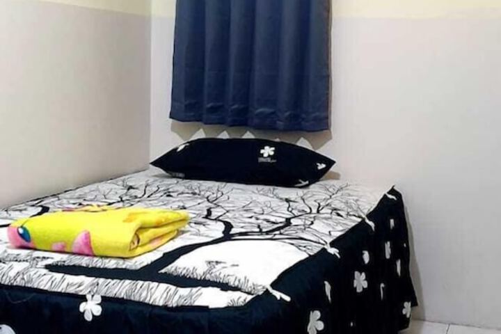 Room 2 of 21