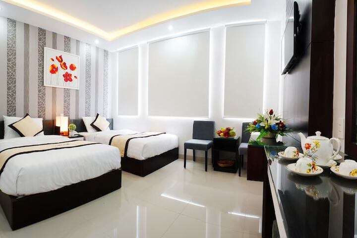 Hanoi Blue Hotel - The Water Front in Da Nang